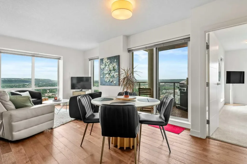 930 6 Avenue SW Calgary AB T2P 1J3