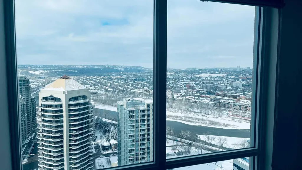 930 6 Avenue SW Calgary AB T2P 1J3