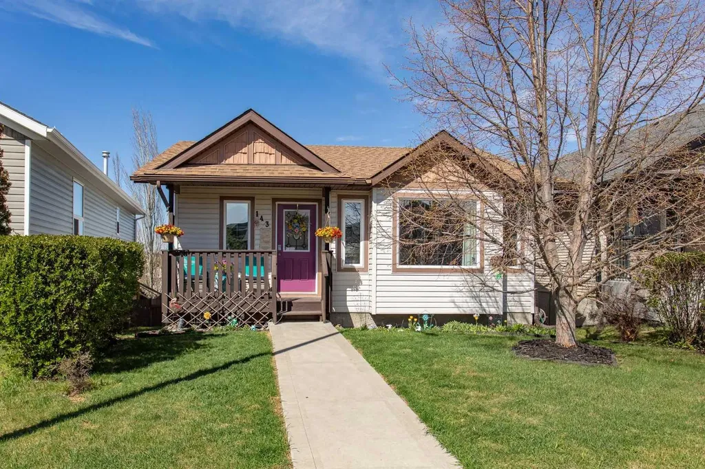 143 Inkster Close Red Deer AB T4R 0A8