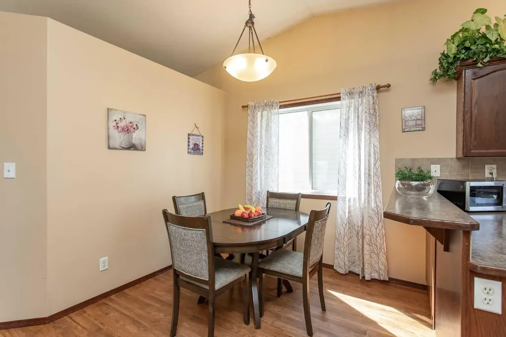 143 Inkster Close Red Deer AB T4R 0A8