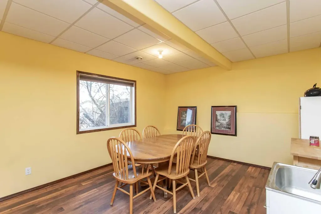 143 Inkster Close Red Deer AB T4R 0A8