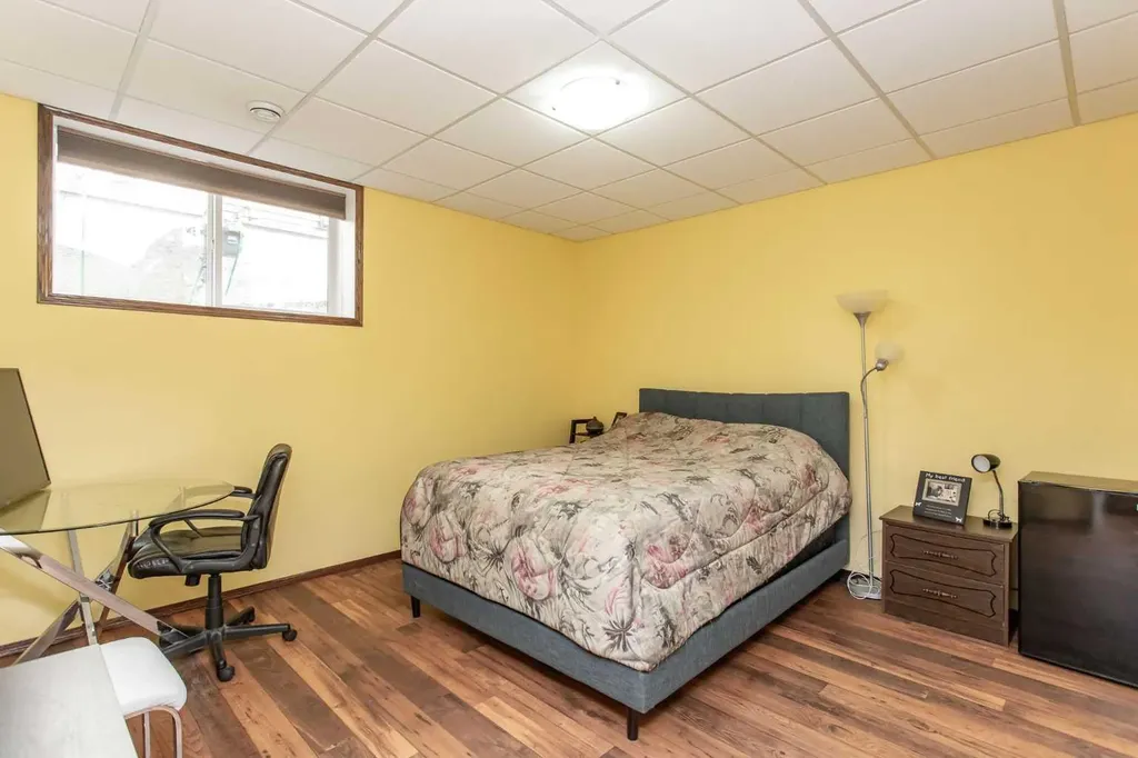 143 Inkster Close Red Deer AB T4R 0A8
