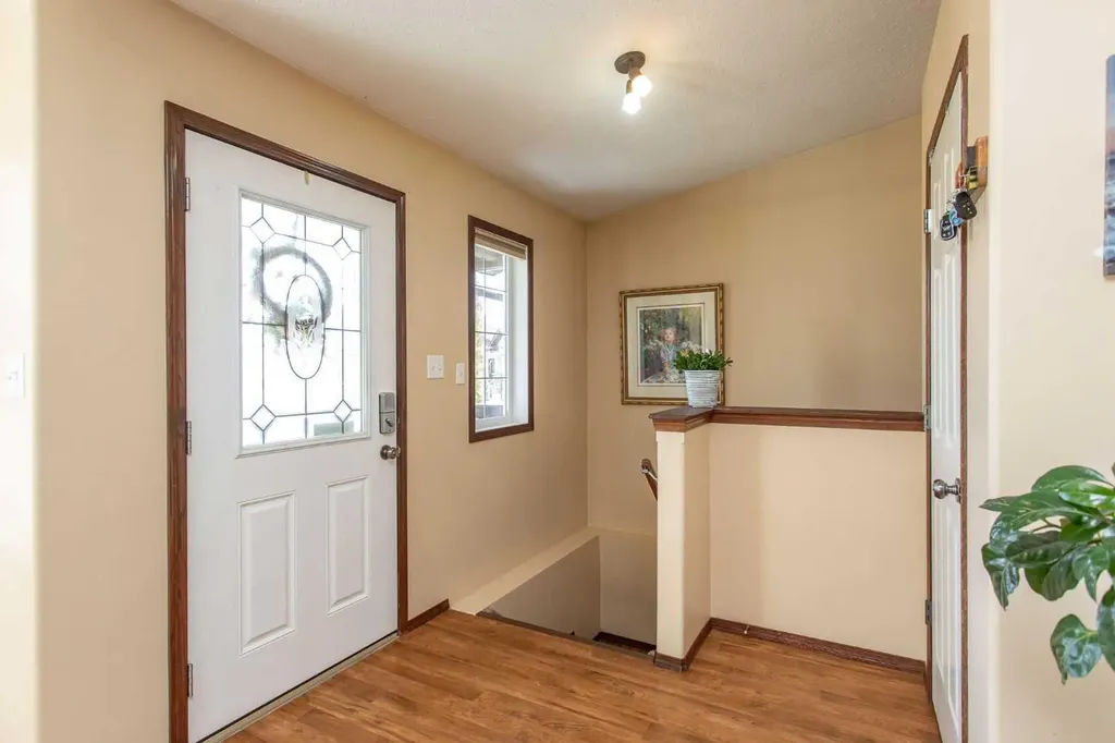 143 Inkster Close Red Deer AB T4R 0A8