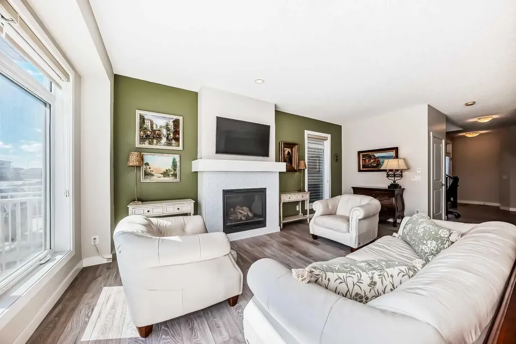 39 Sage Bluff Mews NW Calgary AB T3R 0X5