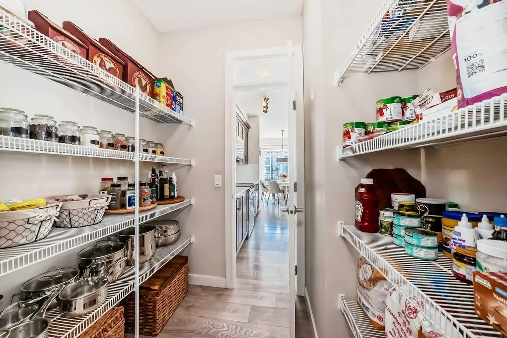 39 Sage Bluff Mews NW Calgary AB T3R 0X5
