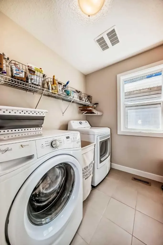 39 Sage Bluff Mews NW Calgary AB T3R 0X5