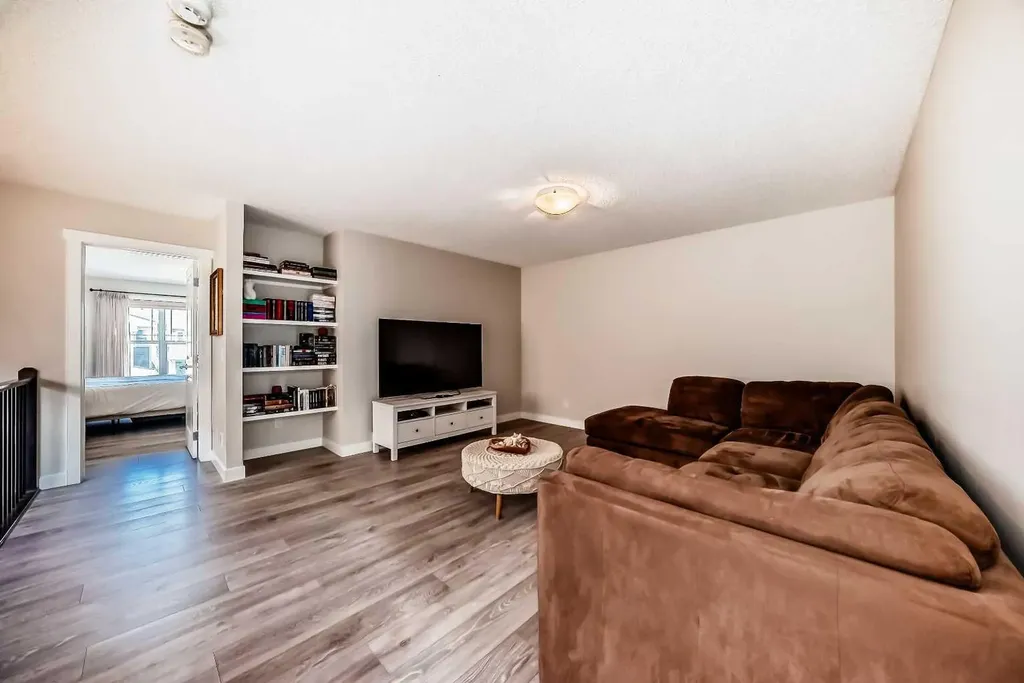 39 Sage Bluff Mews NW Calgary AB T3R 0X5