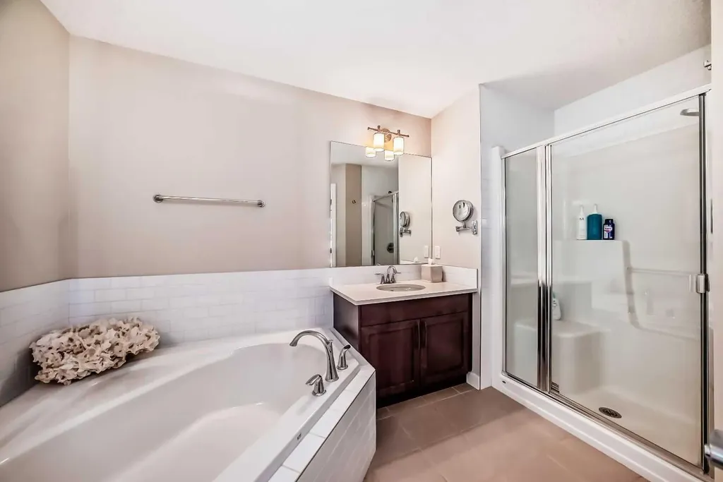 39 Sage Bluff Mews NW Calgary AB T3R 0X5