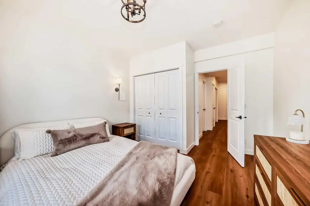 39 Sage Bluff Mews NW Calgary AB T3R 0X5