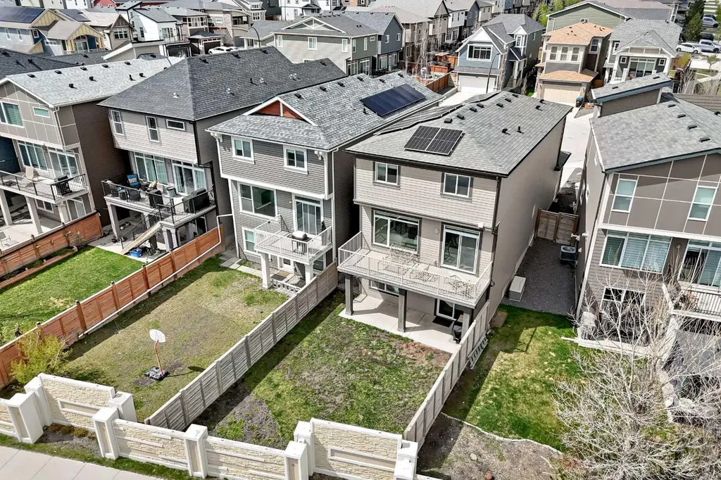 39 Sage Bluff Mews NW Calgary AB T3R 0X5
