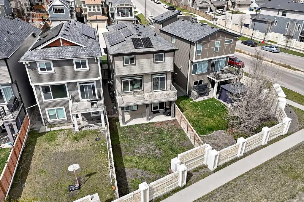 39 Sage Bluff Mews NW Calgary AB T3R 0X5