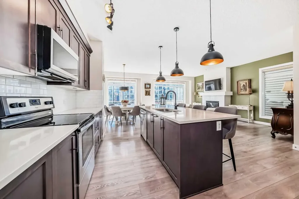 39 Sage Bluff Mews NW Calgary AB T3R 0X5