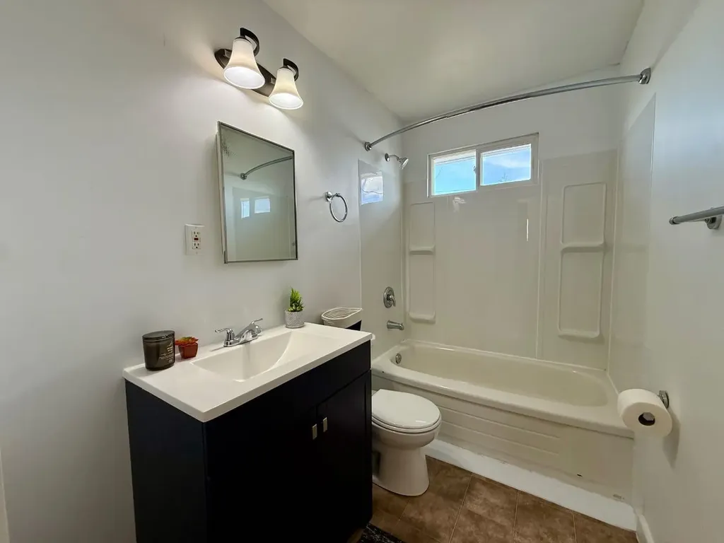 4643 52 Street Rycroft AB T0H 3A0
