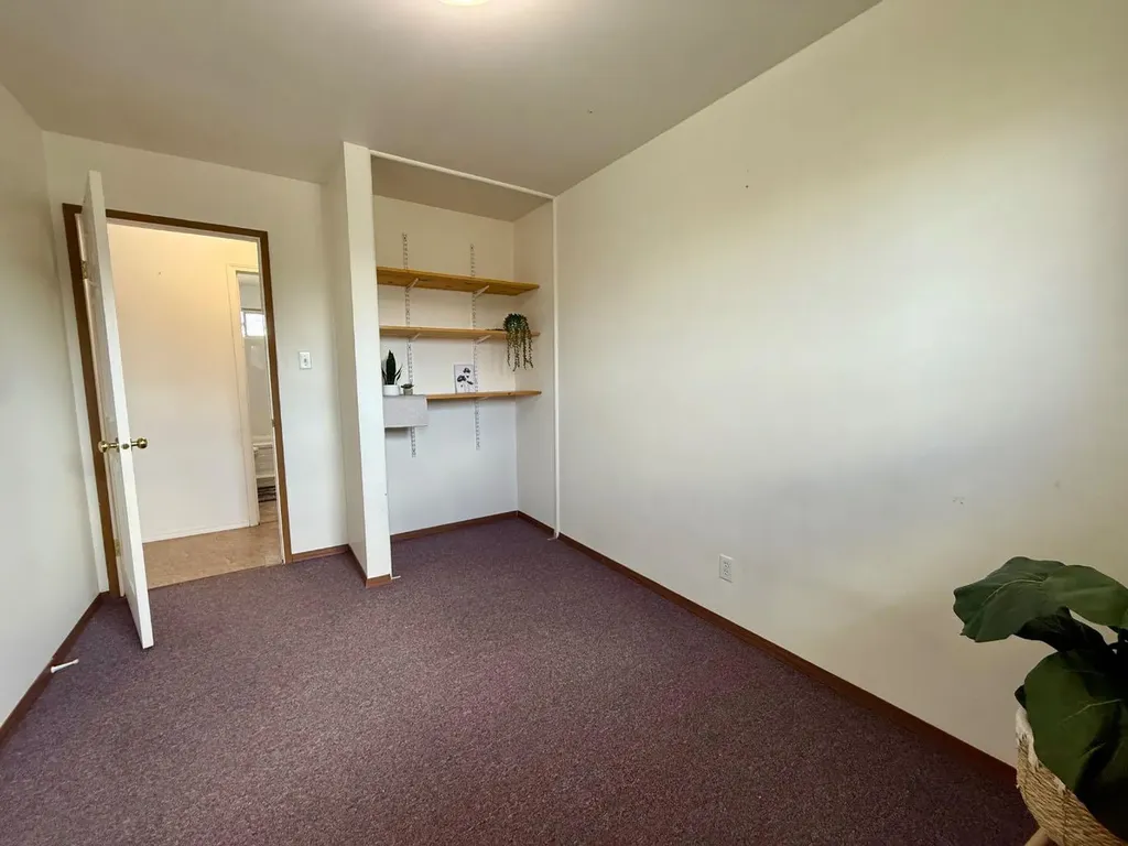 4643 52 Street Rycroft AB T0H 3A0