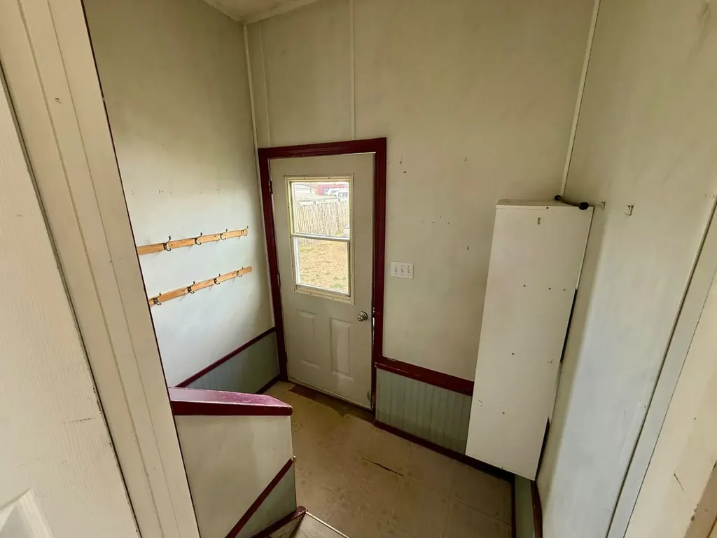 4643 52 Street Rycroft AB T0H 3A0