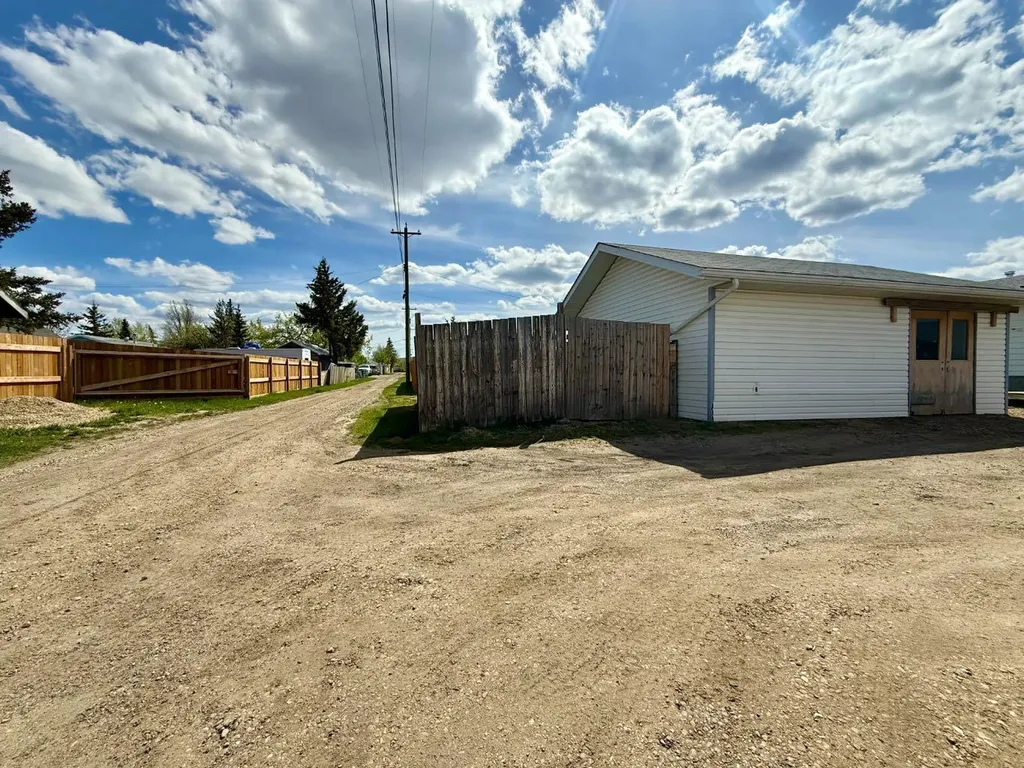 4643 52 Street Rycroft AB T0H 3A0