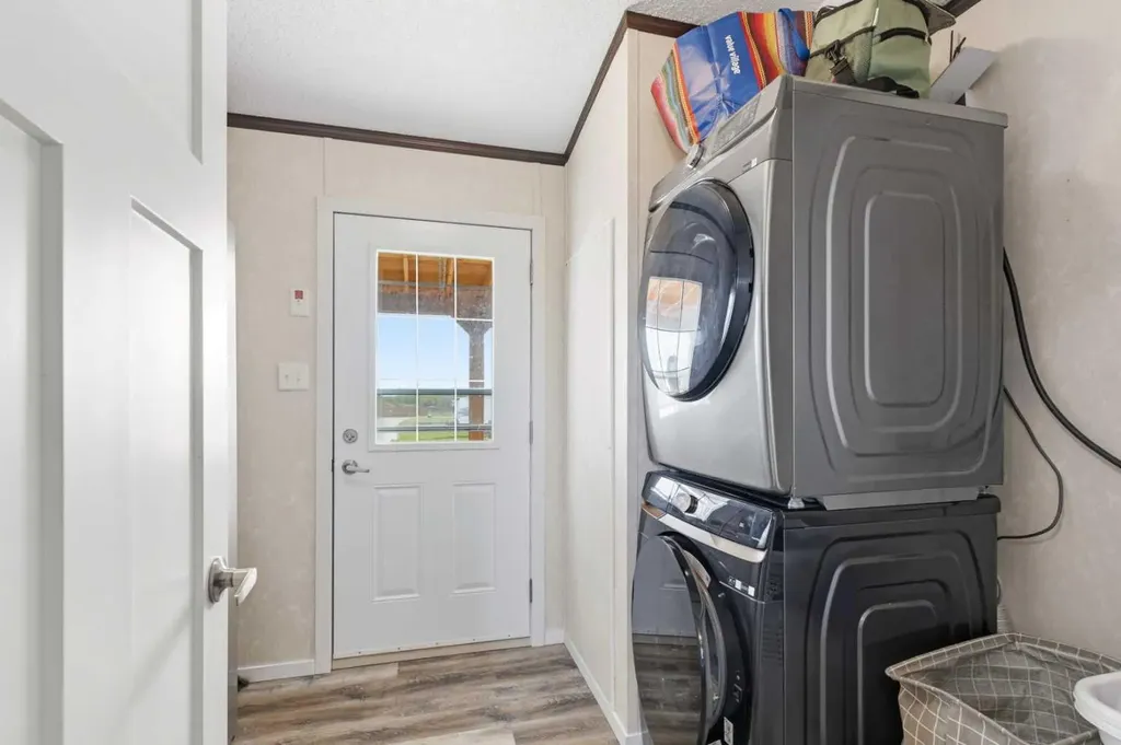 32040 740 Township Teepee Creek AB T0H 3C0
