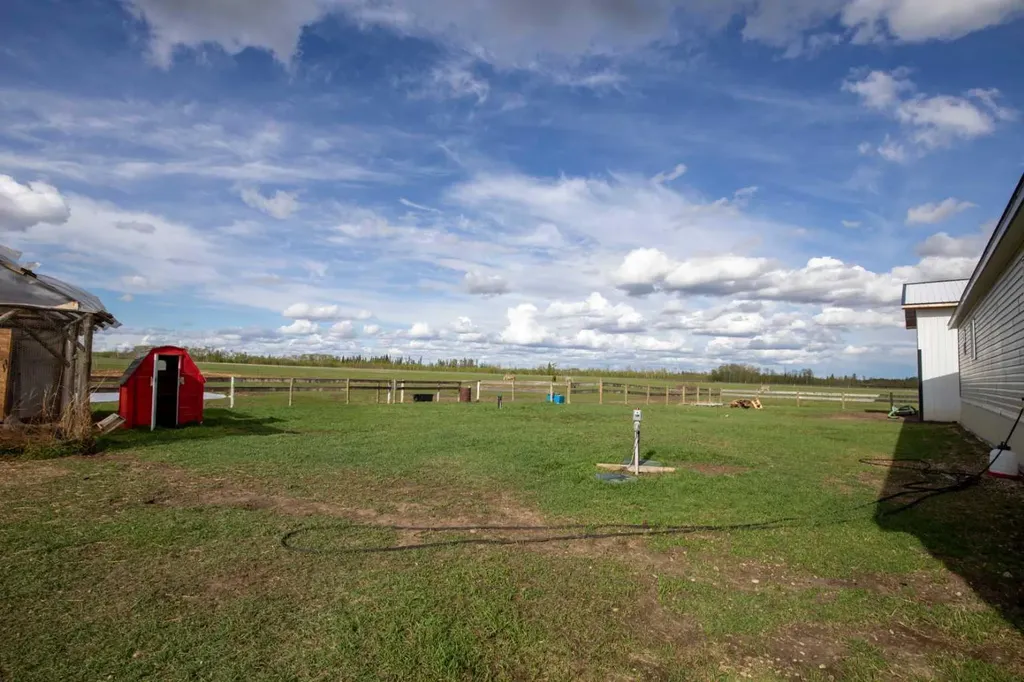 32040 740 Township Teepee Creek AB T0H 3C0