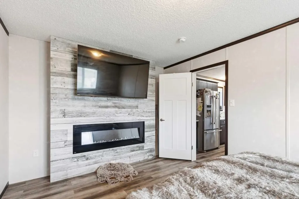 32040 740 Township Teepee Creek AB T0H 3C0