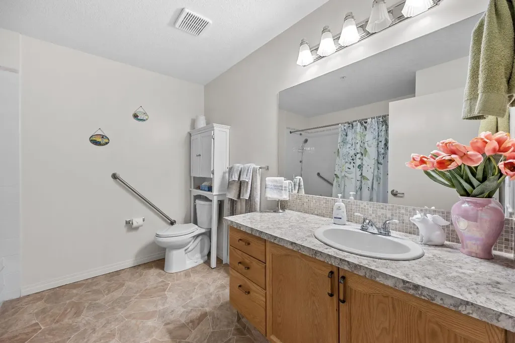 3 Parklane Way Strathmore AB T1P 1N6