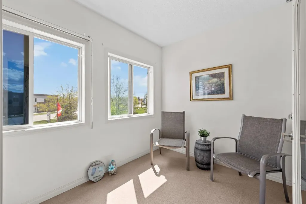 3 Parklane Way Strathmore AB T1P 1N6