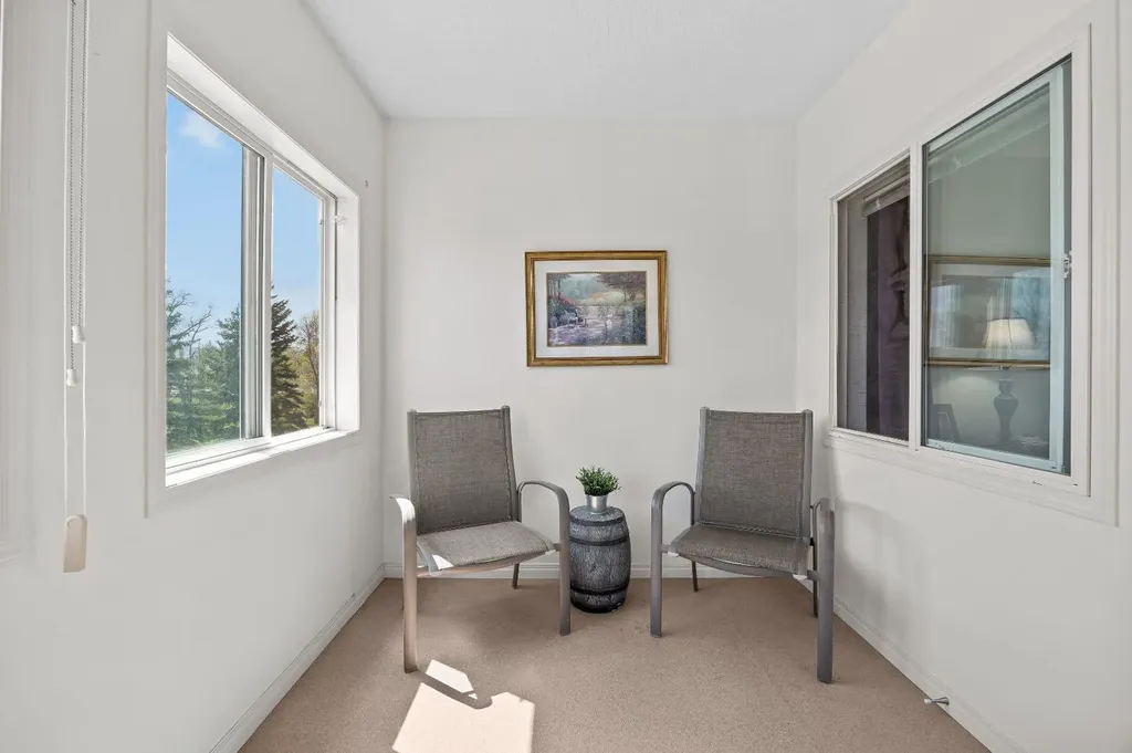 3 Parklane Way Strathmore AB T1P 1N6