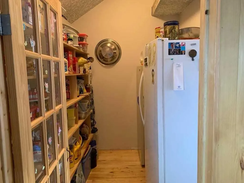 22037 Range Road 280 Cardston AB T0K 1N0
