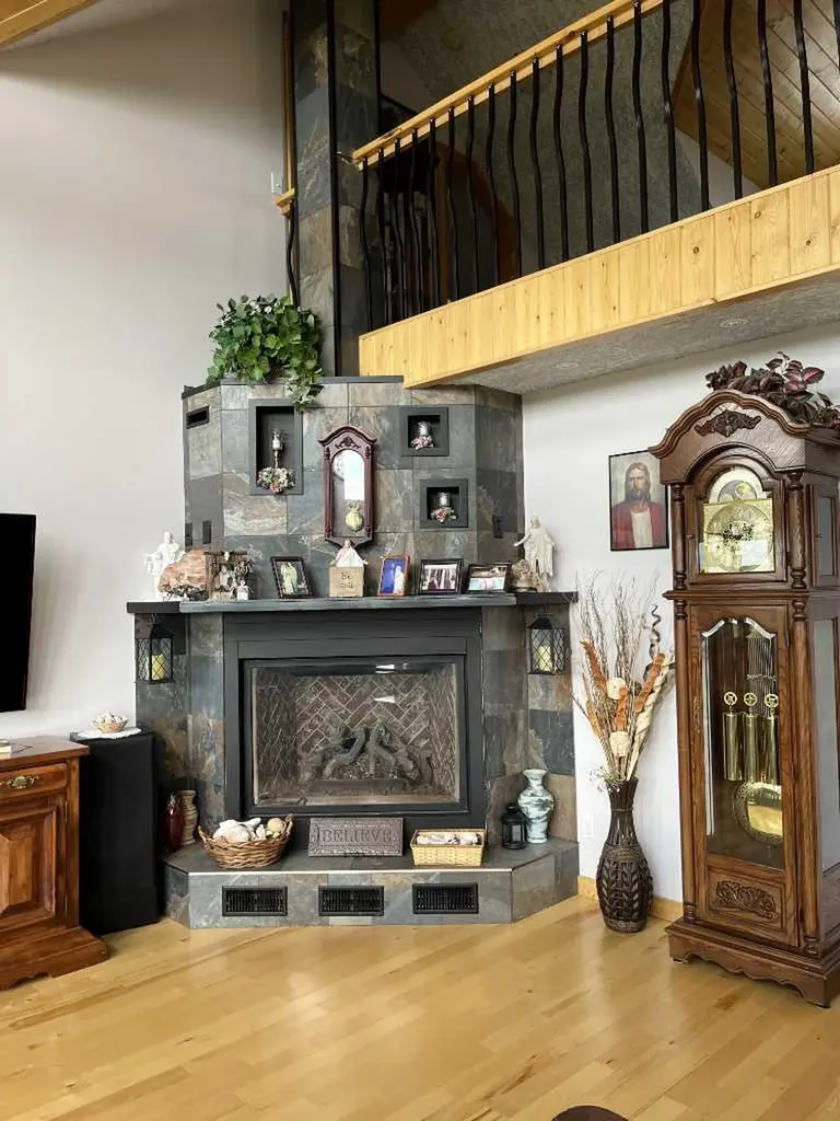 22037 Range Road 280 Cardston AB T0K 1N0