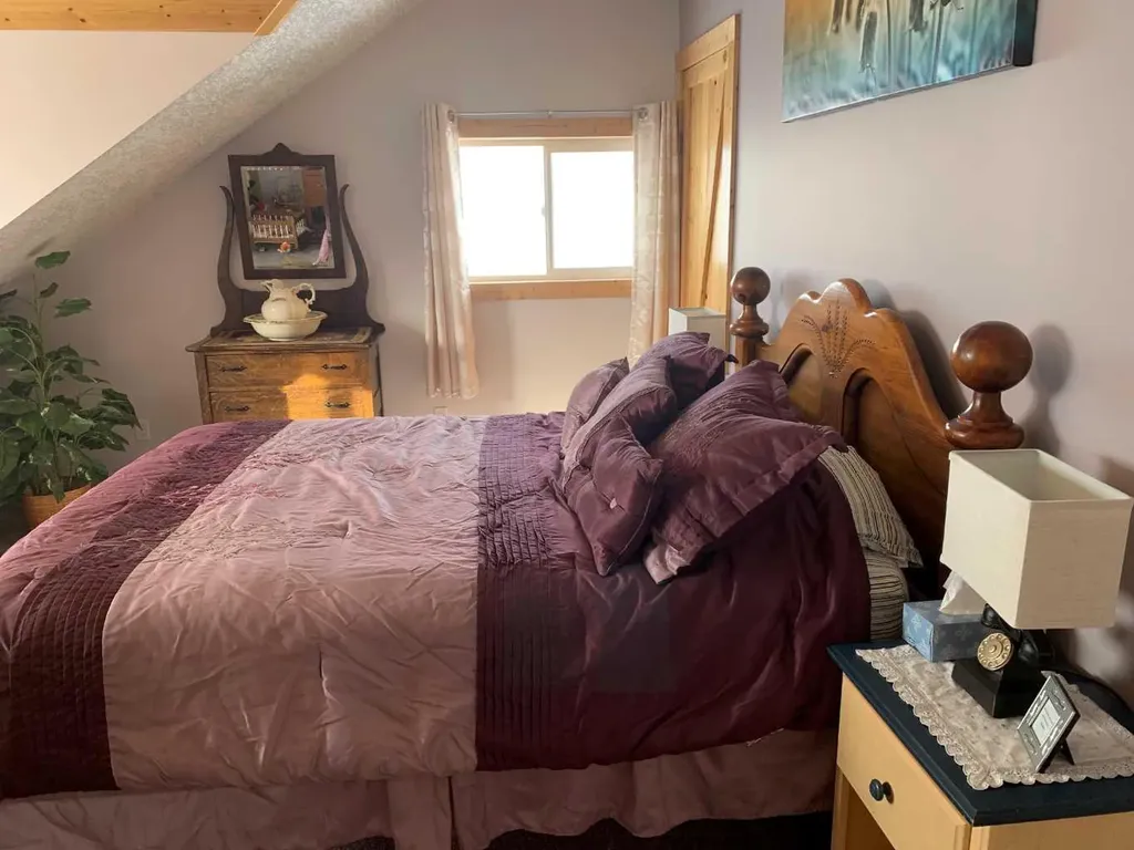 22037 Range Road 280 Cardston AB T0K 1N0