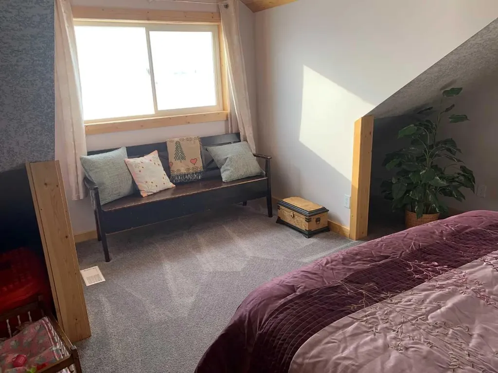 22037 Range Road 280 Cardston AB T0K 1N0