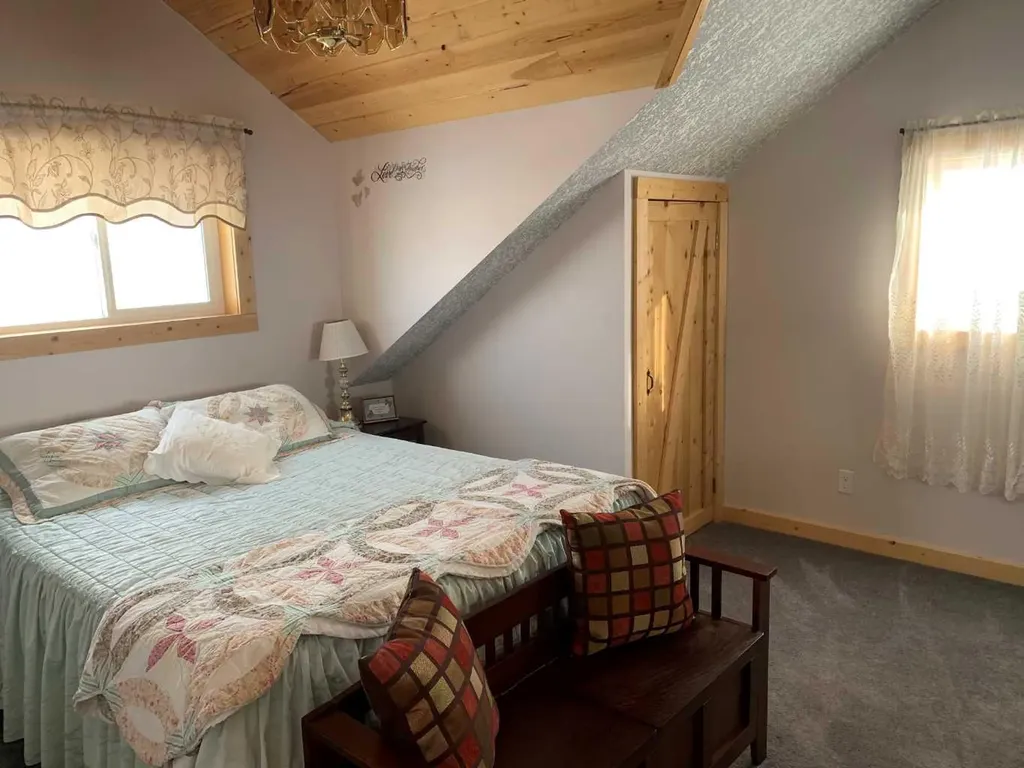 22037 Range Road 280 Cardston AB T0K 1N0