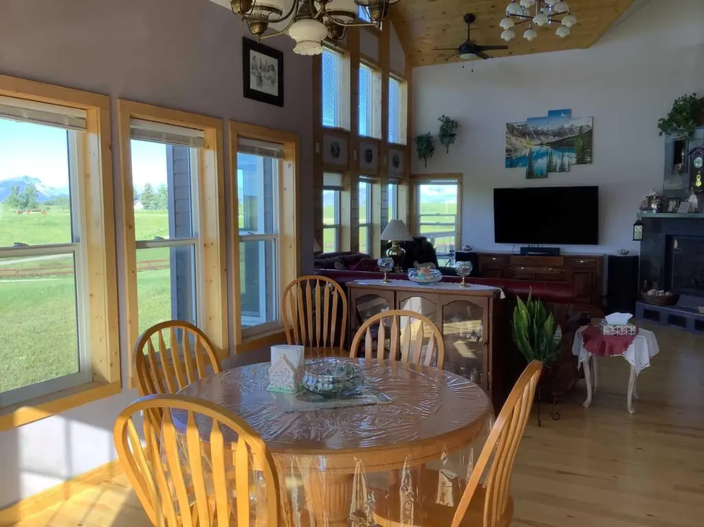 22037 Range Road 280 Cardston AB T0K 1N0