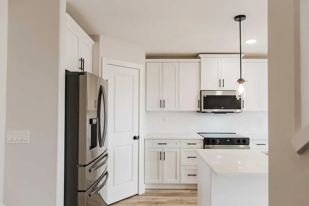 9522 114 Avenue Clairmont AB T8W0W8
