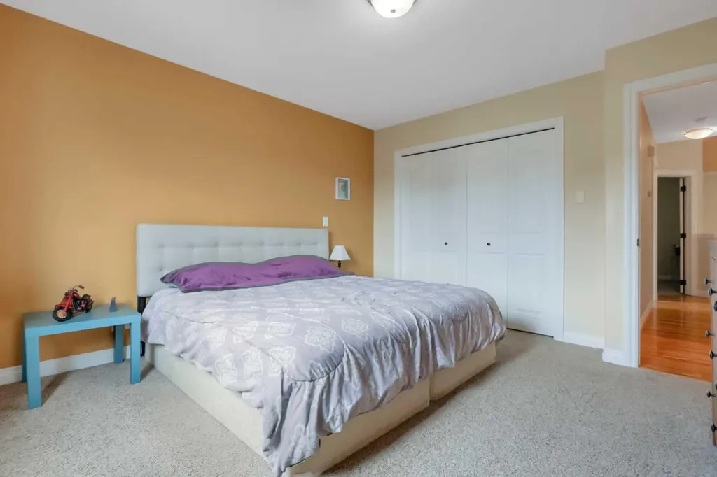 23 Lambertson Place Sylvan Lake AB T4S 2P9