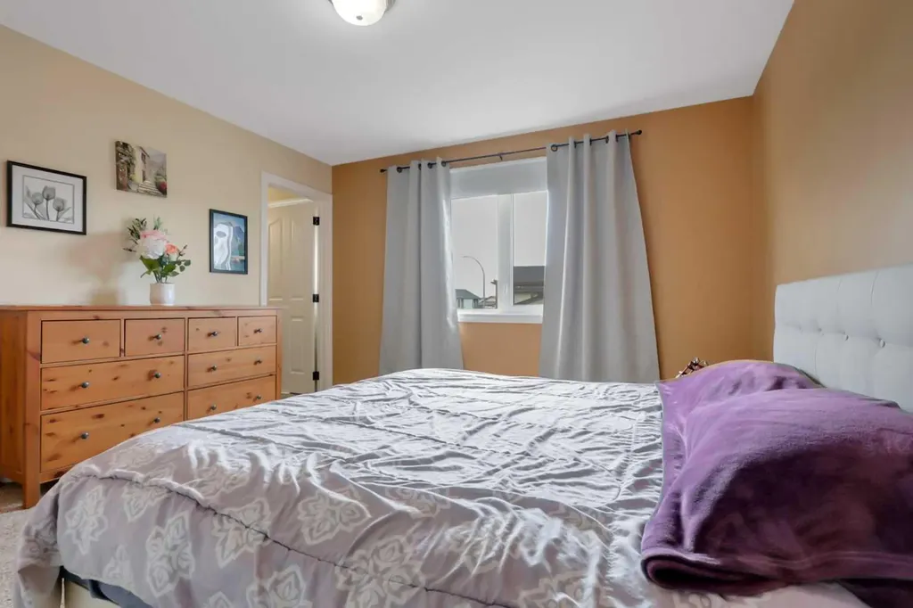 23 Lambertson Place Sylvan Lake AB T4S 2P9