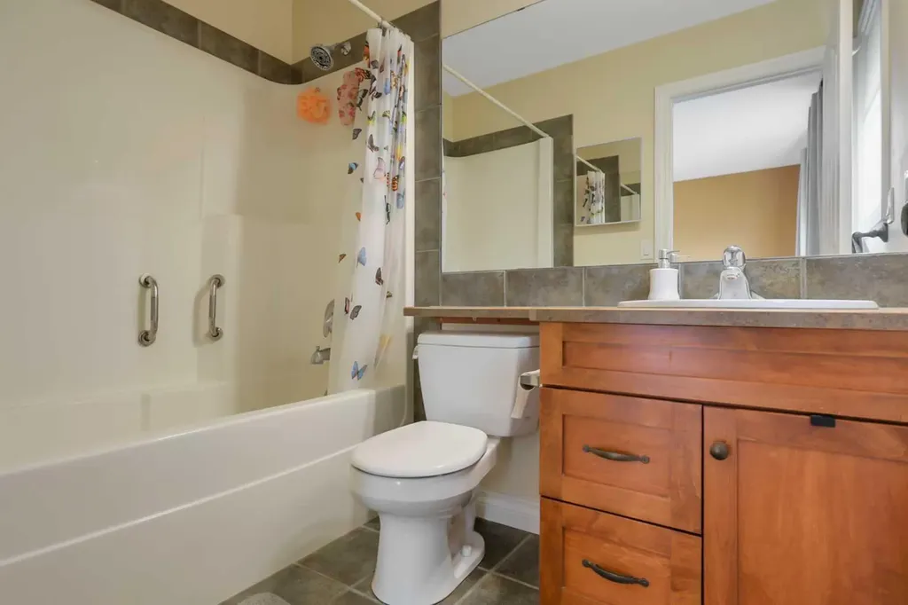 23 Lambertson Place Sylvan Lake AB T4S 2P9
