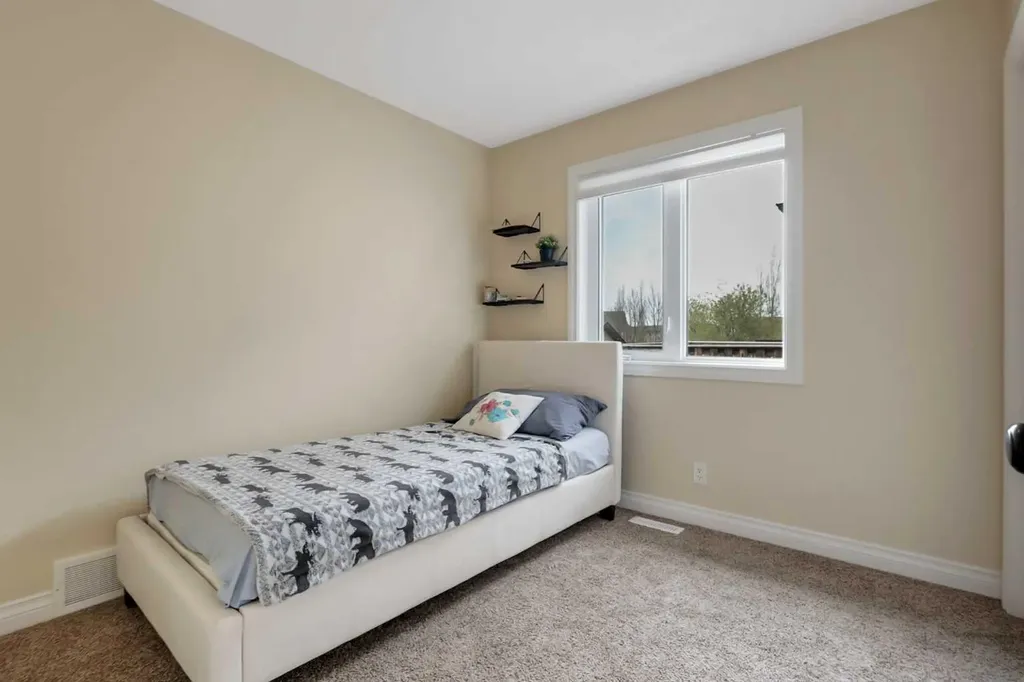 23 Lambertson Place Sylvan Lake AB T4S 2P9