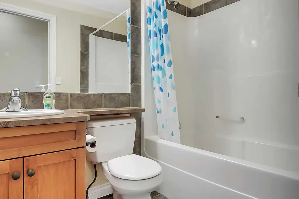 23 Lambertson Place Sylvan Lake AB T4S 2P9