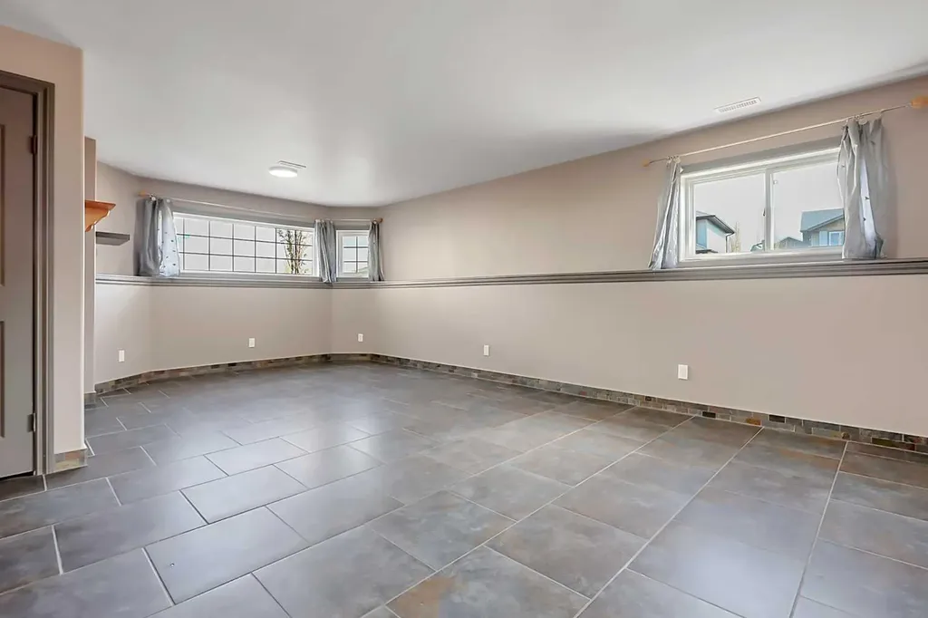 23 Lambertson Place Sylvan Lake AB T4S 2P9