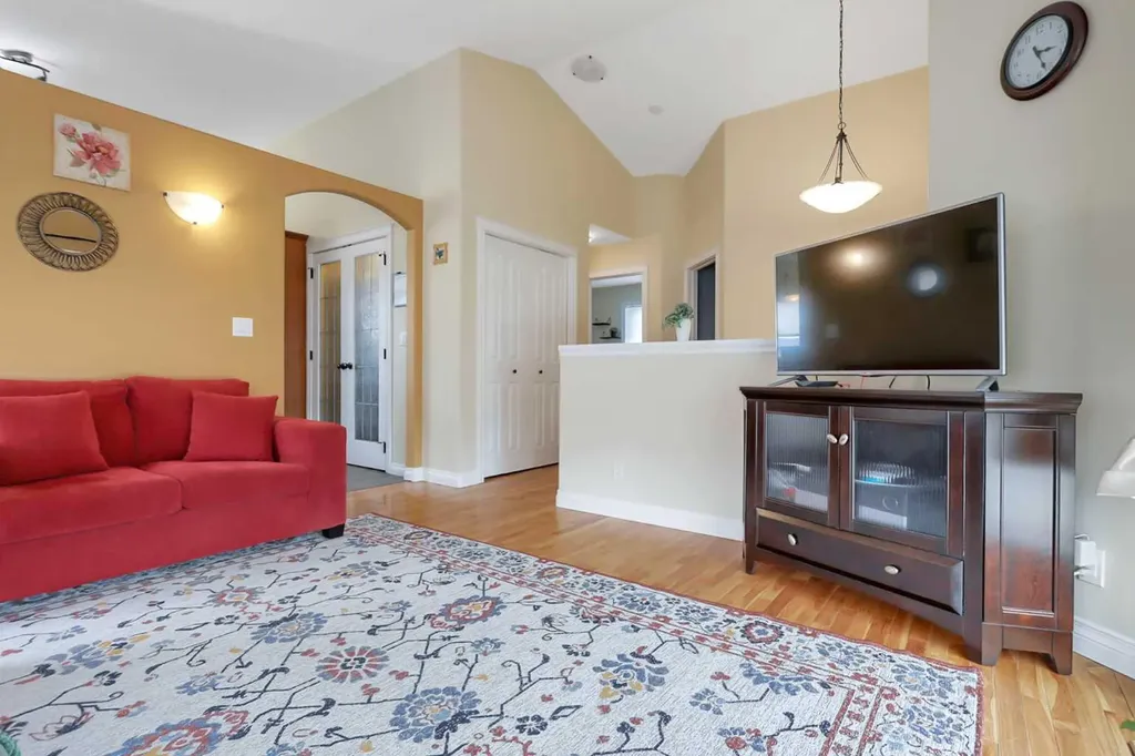23 Lambertson Place Sylvan Lake AB T4S 2P9