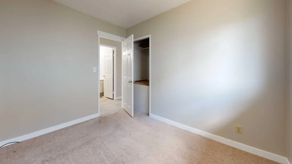 7006 93a Street Grande Prairie AB T8V 6C8