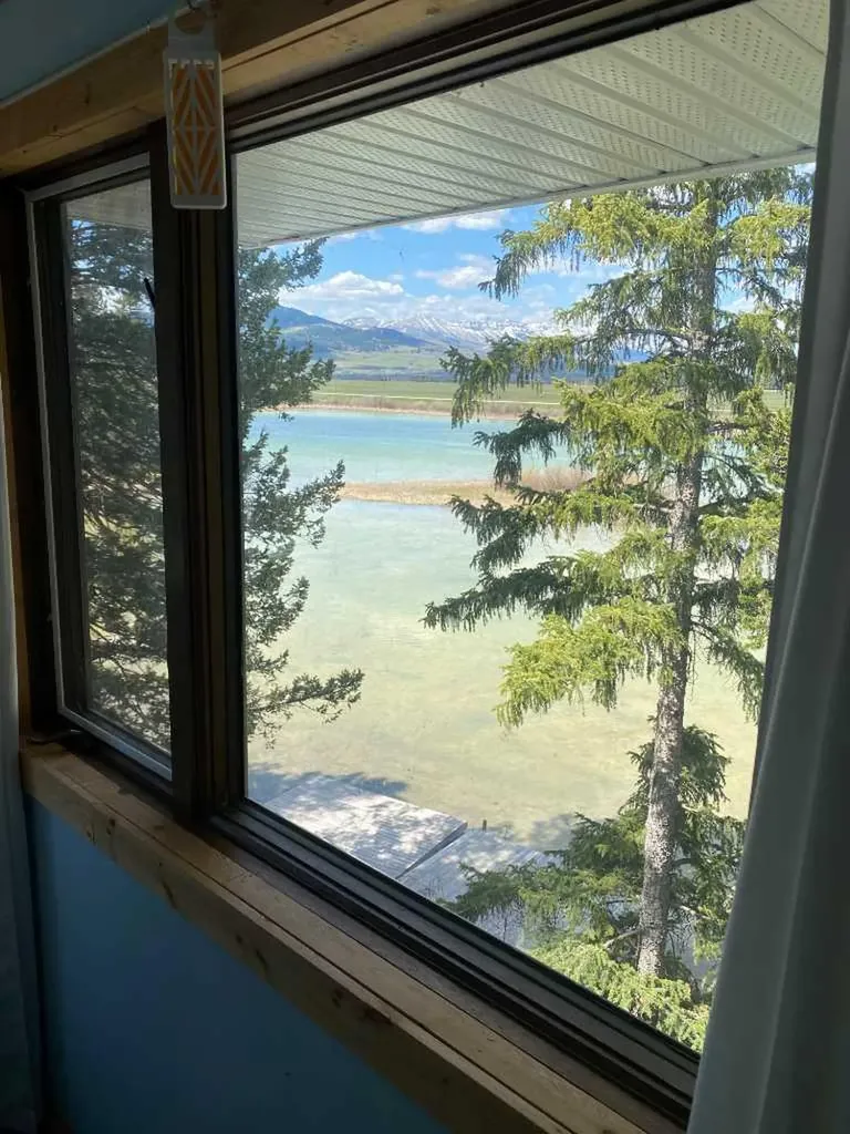 20 Lee Lake Road Rural Pincher Creek No. 9 M.d. Of AB T0K1W0