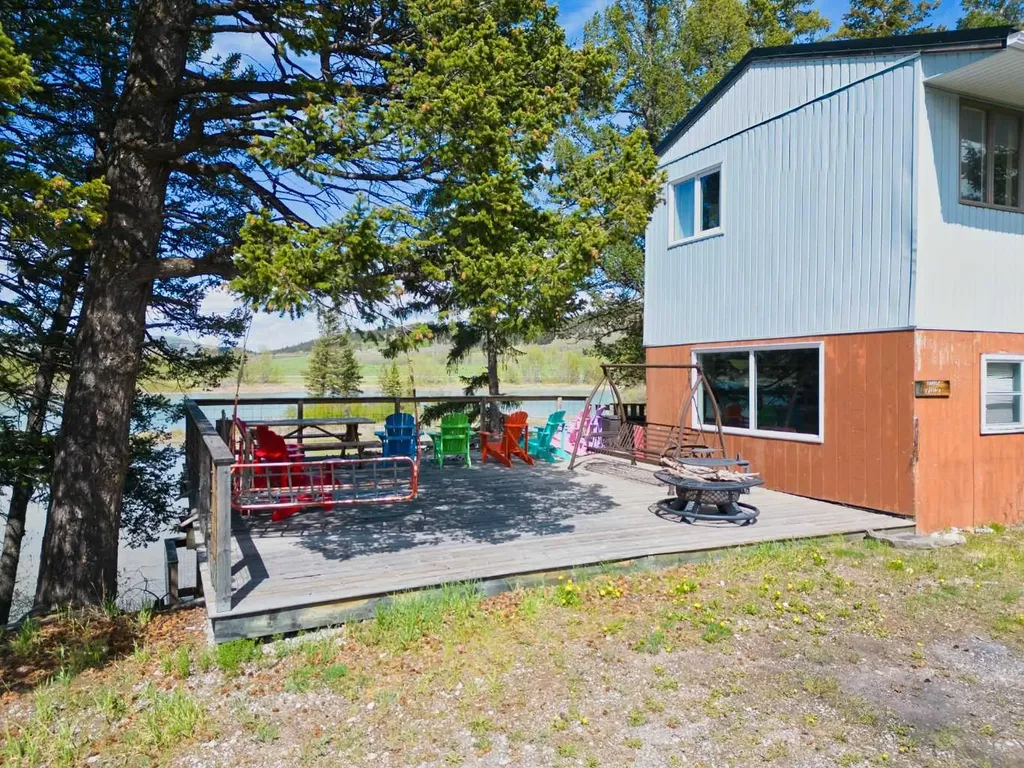 20 Lee Lake Road Rural Pincher Creek No. 9 M.d. Of AB T0K1W0