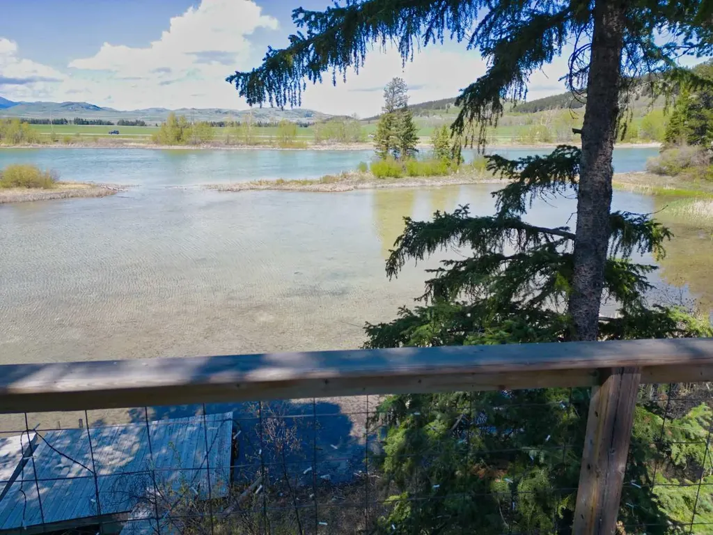 20 Lee Lake Road Rural Pincher Creek No. 9 M.d. Of AB T0K1W0