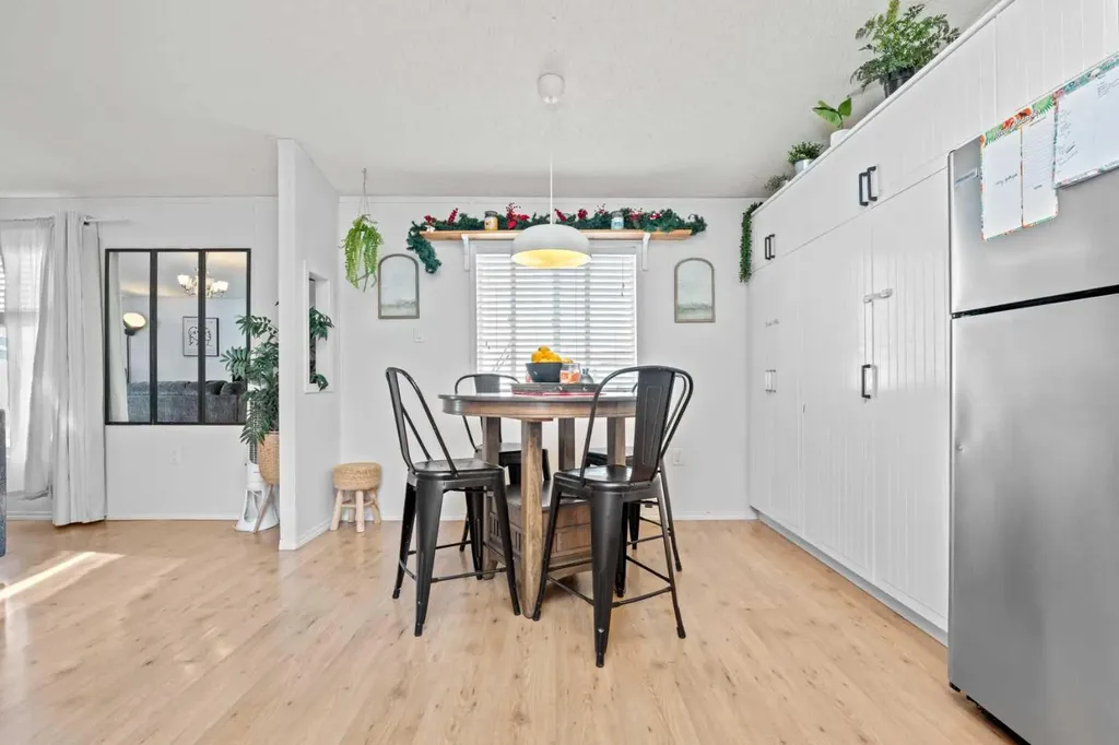 1101 84 Street NE Calgary AB T2A 7X2