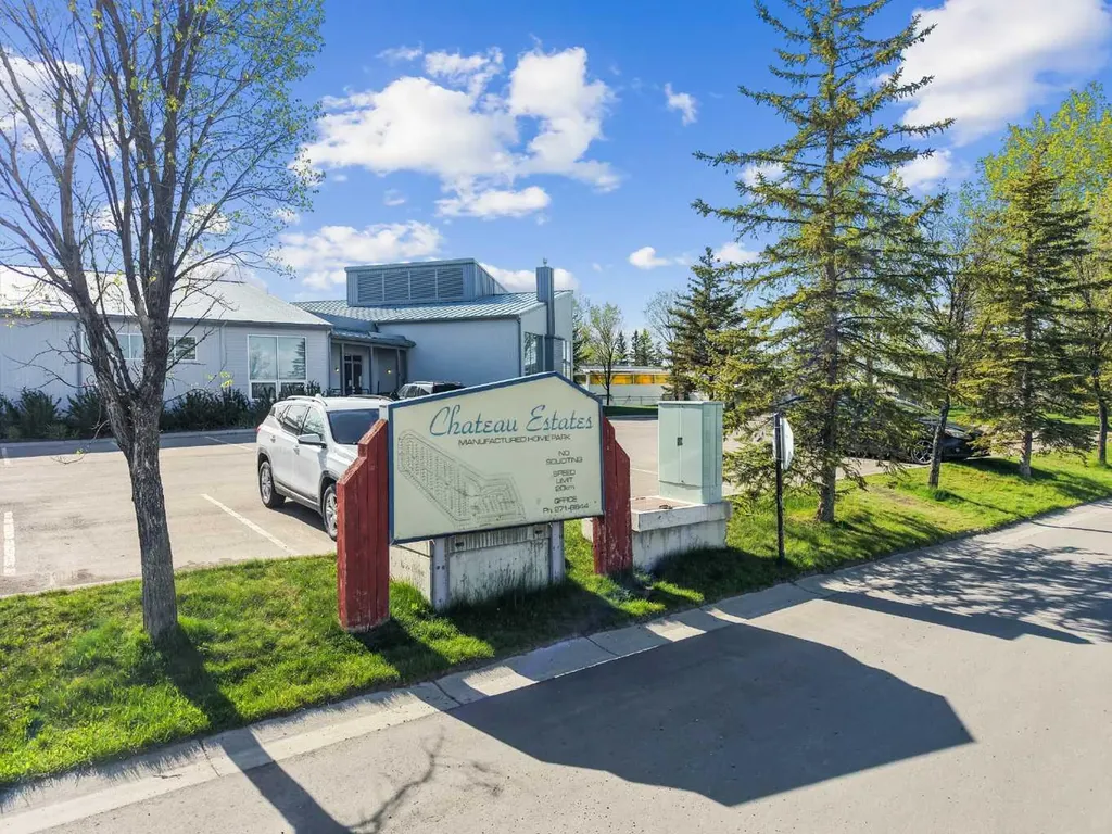 1101 84 Street NE Calgary AB T2A 7X2