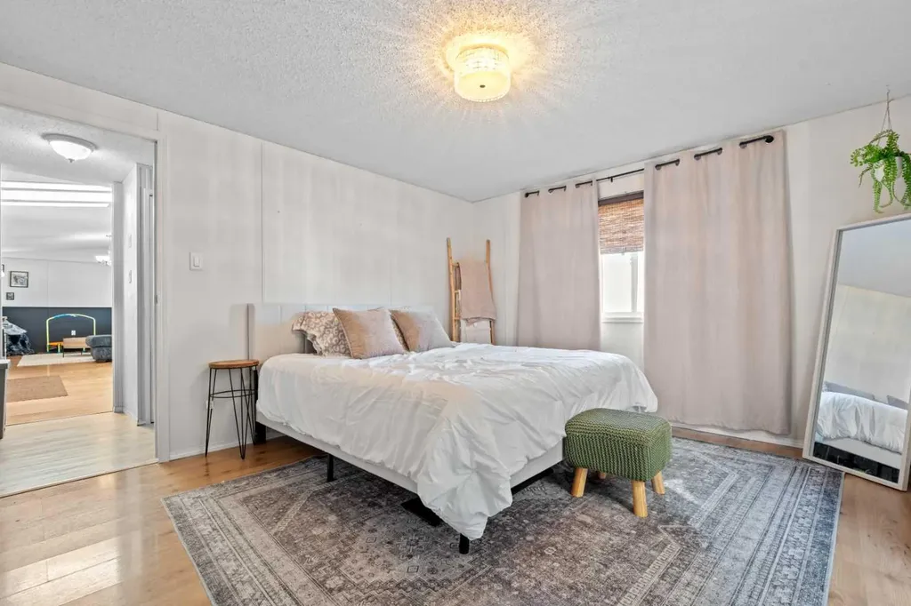 1101 84 Street NE Calgary AB T2A 7X2