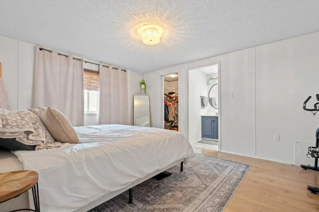 1101 84 Street NE Calgary AB T2A 7X2