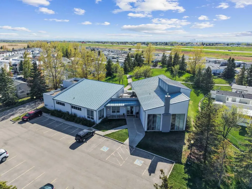 1101 84 Street NE Calgary AB T2A 7X2