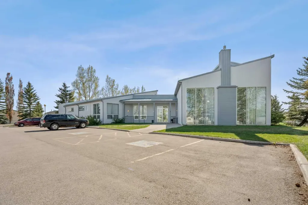 1101 84 Street NE Calgary AB T2A 7X2